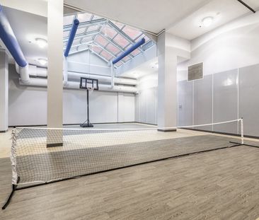 Discover the perfect blend of modern comfort and unbeatable conveni... - Photo 6