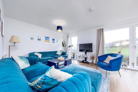 4 bedroom terraced house to rent - Photo 5