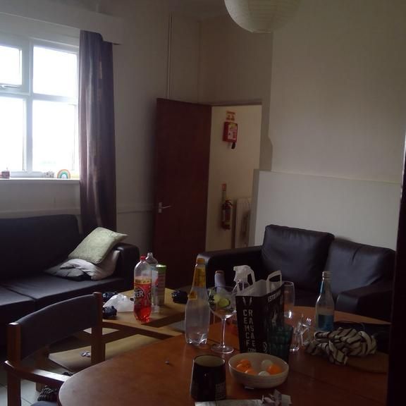 5 bedroom terraced house to rent - Photo 1