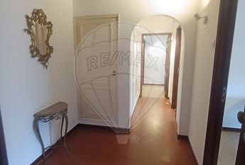 Apartamento T4 em Coimbra