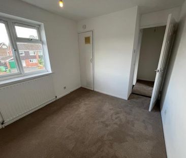 2 bedroom semi-detached house to rent - Photo 3