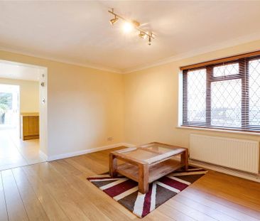 3 bedroom end of terrace house to rent - Photo 1