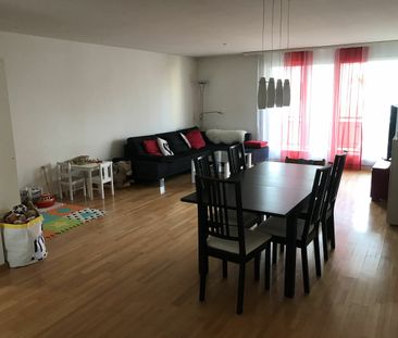 Generous family apartment - Photo 1