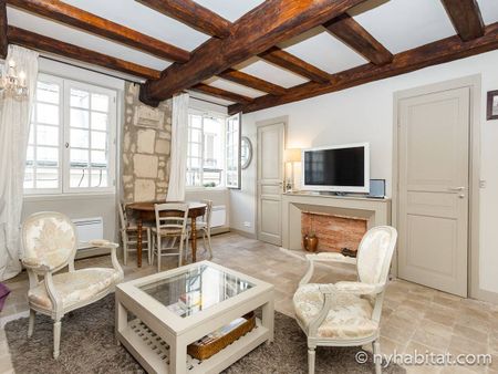 Logement à Paris, Location meublée - Photo 2