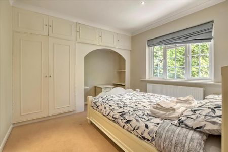 7 bedroom detached house to rent - Photo 2