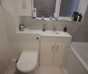 1 bedroom property to rent - Photo 1