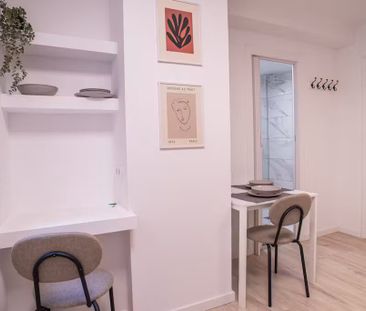 Carrer de Guillem Sorolla, Valencia, Valencian Community 46001 - Photo 2