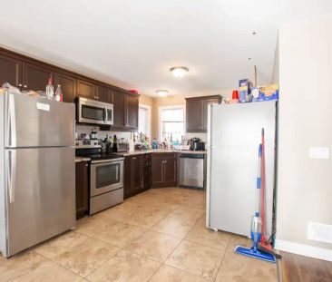 10 Trent Avenue — Room - Photo 5