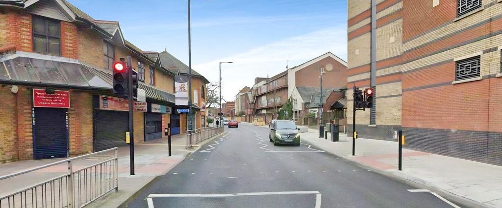 Studio to rent - Photo 1