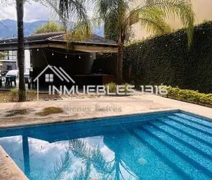 Casa en El Barrial, Santiago, Nuevo León - Photo 1