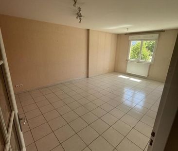 Location Appartement 3 pièces 72m² RUMILLY 74150 - Photo 1