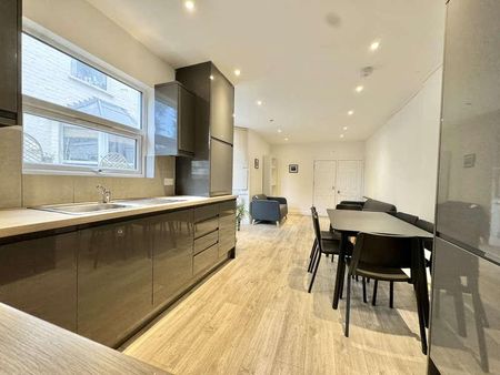 Frobisher Road, London, N8 - Photo 2