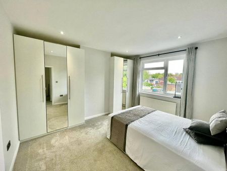 3 bedroom maisonette to rent - Photo 4