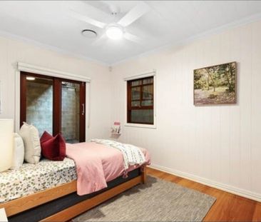 Dutton Park - Photo 2