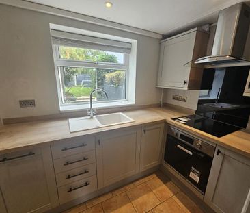 2 bedroom terraced house to rent - Photo 4