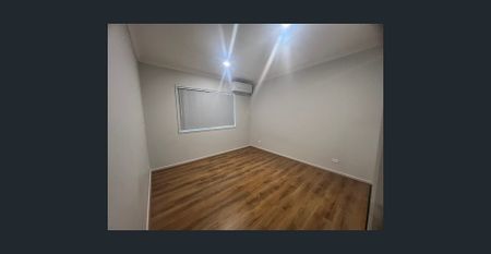 4 Bedrooms Modern & Brand new Home near Woolies - Photo 4