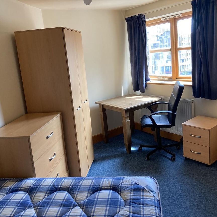 Johnny Ball Lane, Bristol - Photo 1