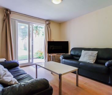 66 Harrow Road - Photo 1