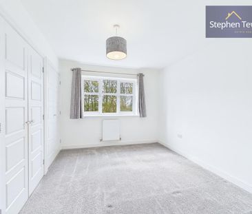 5 bedroom detached house to rent - Photo 2
