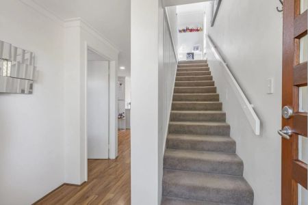 Stylish Rear Townhouse in Boutique Complex - Photo 5