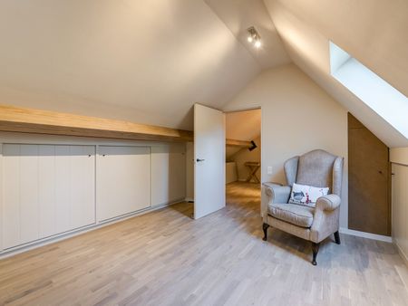 TE HUUR : Zeer recente luxe woning gelegen in een uniek en privatief woondomein met grote parktuin - Foto 4