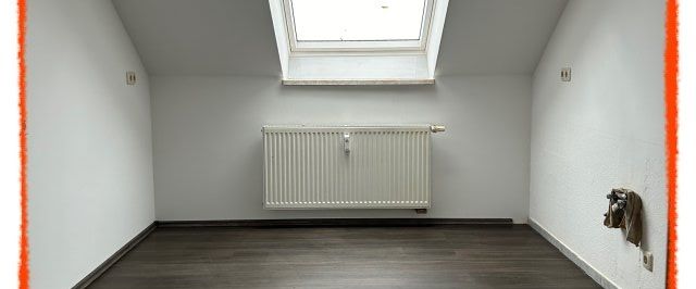 2-Zimmer-Wohnung im Dachgeschoss eines architektonisch wertvollen Wohnhauses zu vermieten! - Photo 1