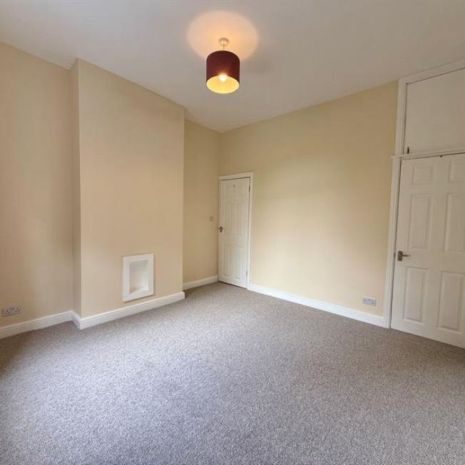 2 Bedroom Terraced To Let - Photo 1