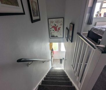 2 bedroom terraced house to rent - Photo 3