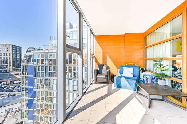 Lombard Road, Battersea, SW11 - Photo 1