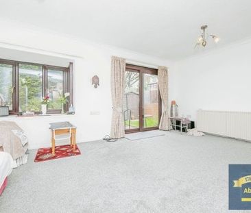 Orchard Gardens, Ipswich Road - Photo 3