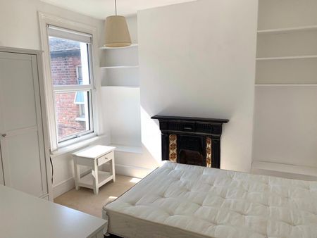 3 Bed Flat, St Marys Road, NW10 - Photo 3