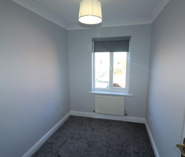 Thirsk Grove, LS10 - Photo 3