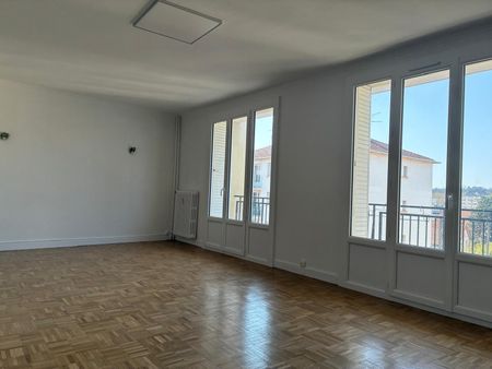 Location Appartement 4 pièces 87m² VALENCE 26000 - Photo 3