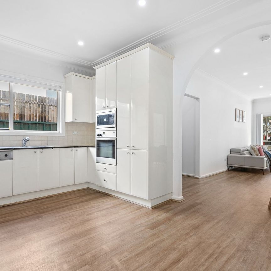 Family Favourite - Photo 1