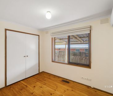 Ideal Family Living in the Heart of Rowville - Photo 3