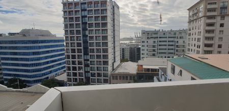 AUCKLAND CITY: Eden Terrace 8th floor one bedroom apartment with sea and city views - Photo 4
