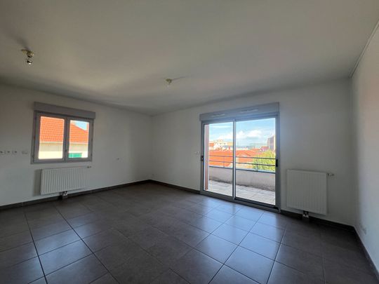 Location Appartement 3 pièces 69m² - Photo 1