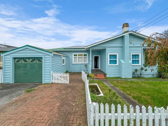 15 Green Street, papakura - Photo 1