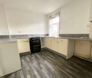 3 bed terraced house to rent in SR8 - Photo 4