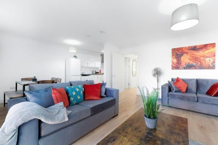 2 bedroom apartment to rent - Photo 3