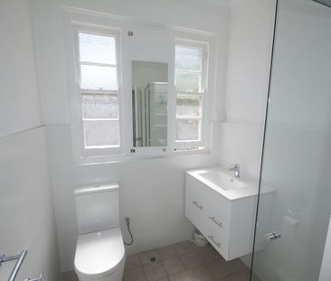 Central Two Bedroom Unit - Photo 5