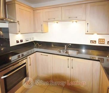 2 bedroom ground floor flat to rent - Photo 6