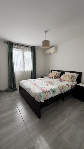 Location Maison 5 pièces 108m² NARBONNE 11100 - Photo 4