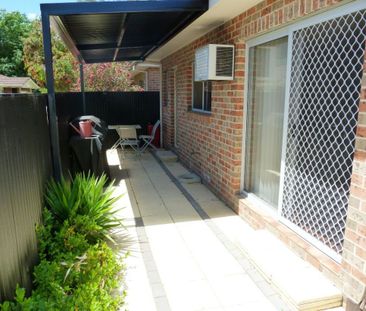 Spacious Unit in Central Wagga - Photo 5