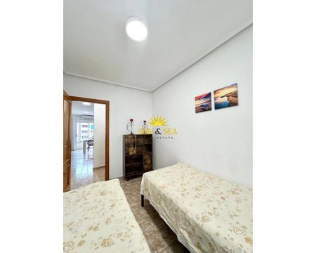 APARTMENT FOR RENT, 2 BEDROOMS AND 1 BATHROOM IN TORREVIEJA - ALICANTE - Photo 5