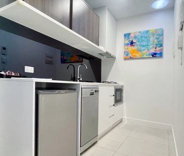Fully furnished one bedroom apartments in Box Hill - Photo 4