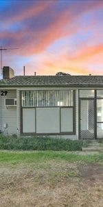 Neat & Tidy Cosy Home - Photo 4
