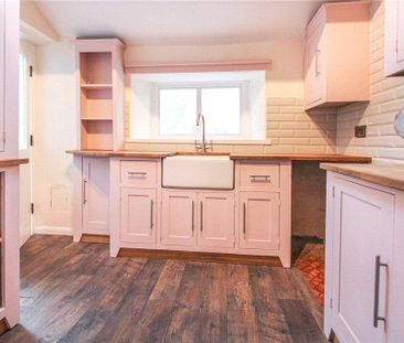3 bedroom terraced house to rent - Photo 6