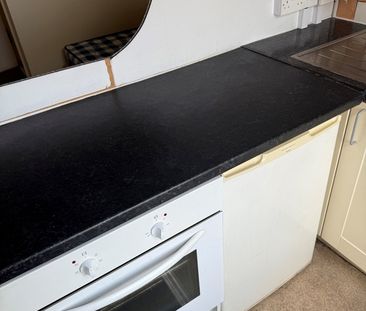 Room in a Shared House, Stuart Crescent, N22 - Photo 4