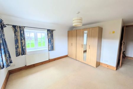 Chippenham, East tytherton - Photo 3